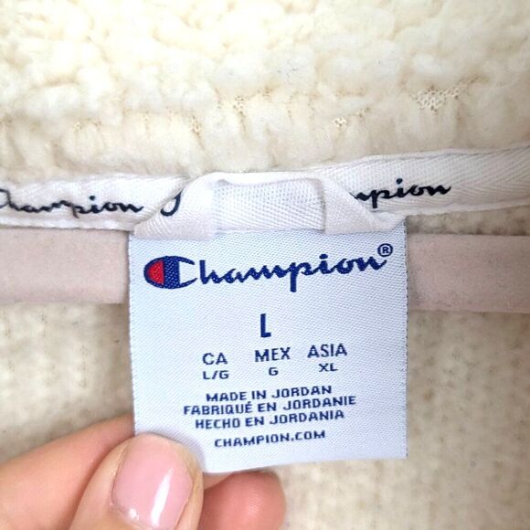 Champion | Cream Sherpa Fleece Quarter-Zip Pullover Size Large - Picture 5 of 6